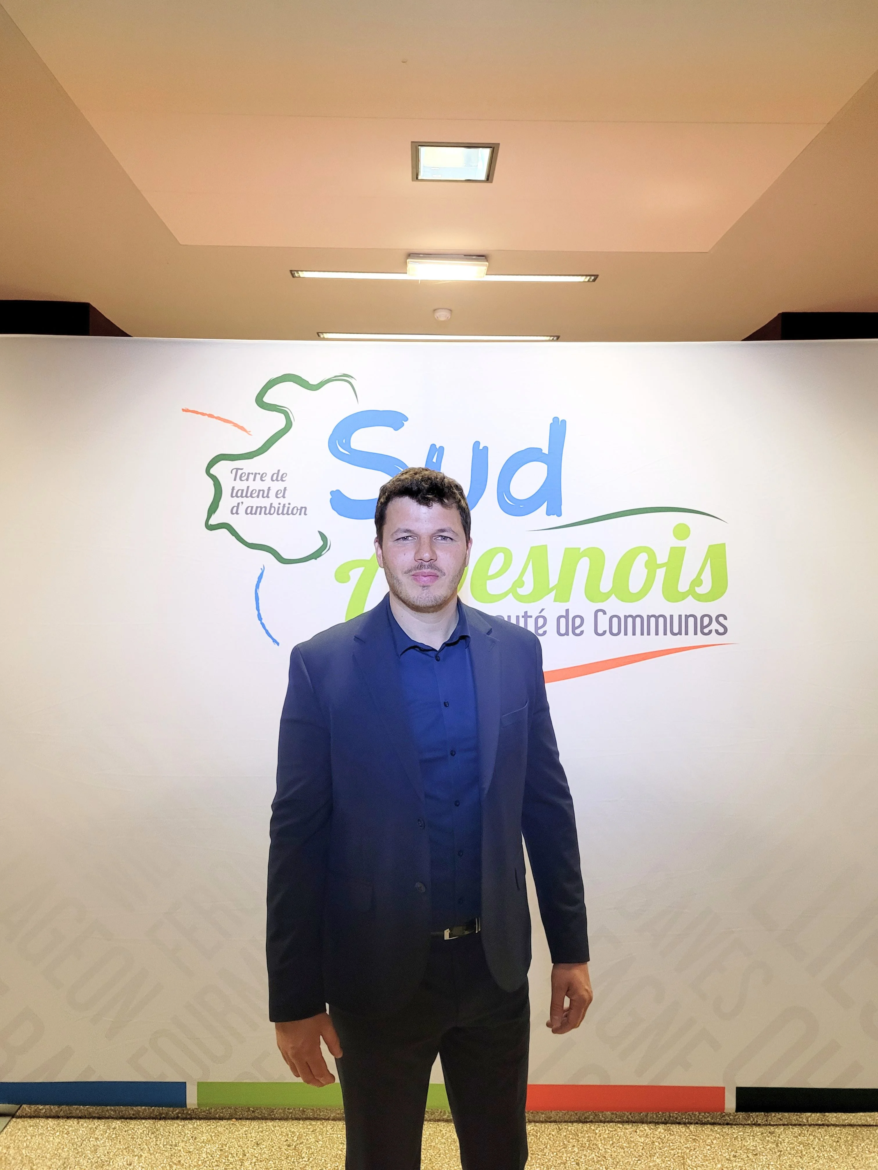 Portrait de Clément CHIKH, membre titulaire du Conseil Communautaire