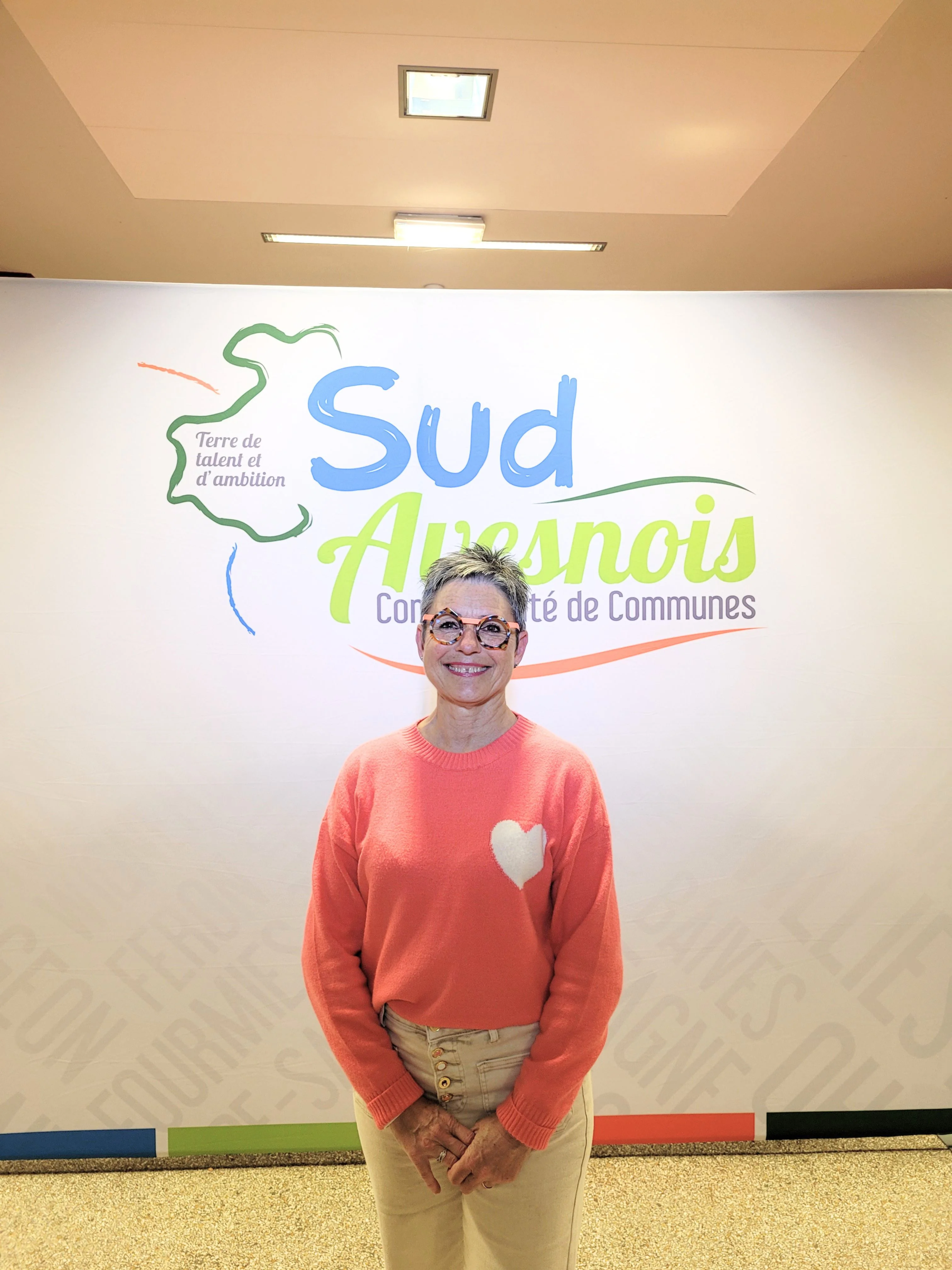 Portrait de Fabienne HENNART, membre titulaire du Conseil Communautaire